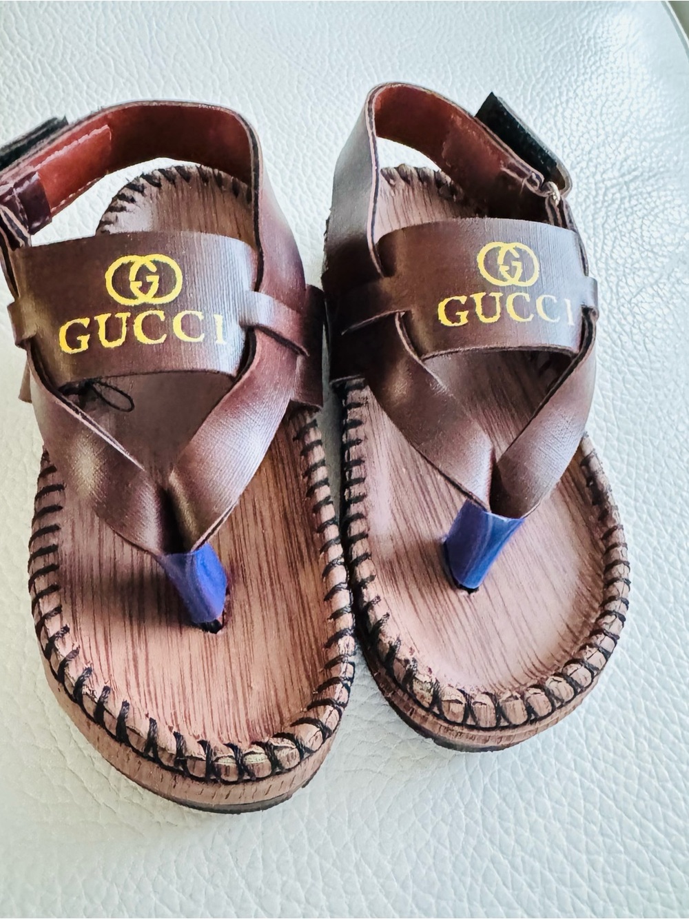 Kids Brown Sandals in toddler baby shoe size 4 worn once
